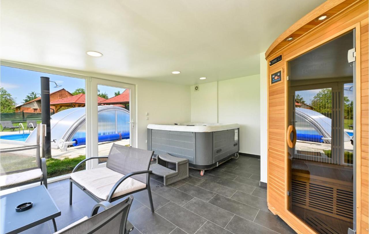 Amazing Home In Stubicke Toplice With Sauna ภายนอก รูปภาพ